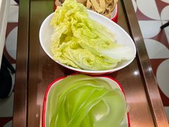 -洪氏嗨捞·广东猪肚鸡·椰子鸡火锅(西咸万象城店)