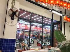 -刘姐啤酒鱼民族演艺餐厅(西街总店)