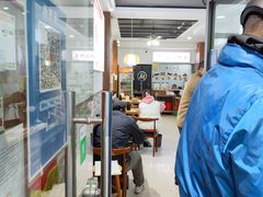 -黄阿姨锅贴大王(万航渡路店)