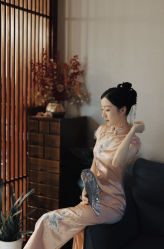 -禾米旗袍妈妈装礼服定制(嘉业国贸店)