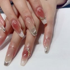 -艾珂·美甲美睫