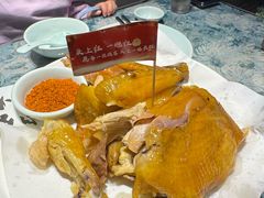 -头上红煨盐鸡乡村食府