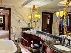 -广州富力丽思卡尔顿酒店