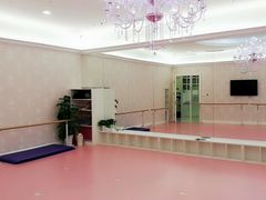 -Isee灰姑娘(龙湖狮山天街店)