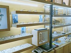 -LOGO眼镜·蔡司品牌折扣店(龙华清湖店)