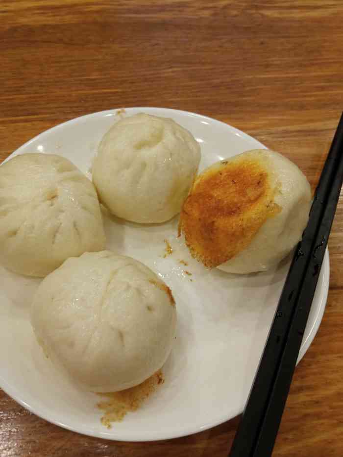 万寿桥·煎包(杨桥店)-"煎包少汁,硬皮还凑合,肉不错,挺入味. .