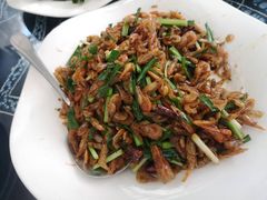 韭菜炒虾-瑞丰园庭院餐厅·白族传统家常菜