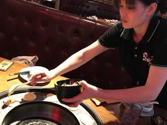 -三人行骨头王火锅(长寿店)