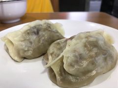 薄皮羊肉包子-牧疆情新疆餐饮