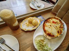 -玛格萝妮比萨屋(四平店)