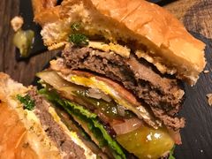 -HIGH FIVE哈福手工汉堡(桂林路店)