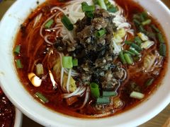 -自贡盐帮菜·玩辣餐厅(樱花园西街店)