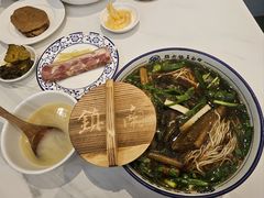 -镇南锅盖面馆(解放路店)