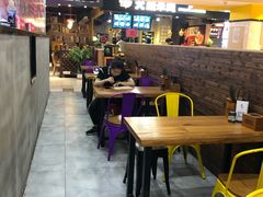 大堂-金陵杨胖子·砂锅麻辣烫(金轮新天地店)