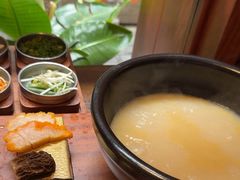 -银米·云南传统过桥米线(双廊黑金冠店)