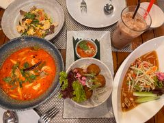-Phensiri Thai Restaurant