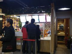 门面-老上海里弄味道(知春路店)