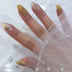 -苏彩·皮肤管理美甲美睫