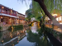 -周庄红庭演艺酒吧