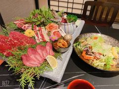 -山川小町·极番烧肉(新地假日广场店)