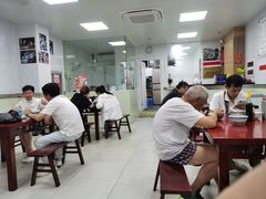 大堂-古徽州馄饨店(宝安路店)