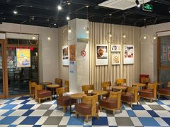 -85度C(生甜甜圈研究工坊·上海局门店)