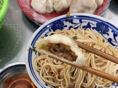 -高师傅特色米粉汤包(建设路店)