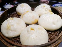 蟹黄包-九炉分座(个园店)