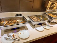 -武汉光谷广场杨家湾地铁站怡程酒店