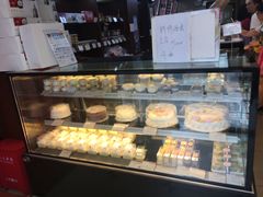 -红宝石·鲜奶小方·海派西点房(南丹店)