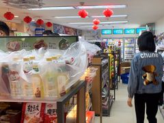 -全家便利店(杭州龙翔桥地铁站店)