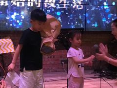 -临界音乐酒馆·小龙虾·江湖菜(华熙LIVE·鱼洞店)