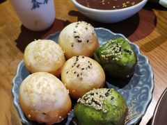 蟹黄大虾荠菜拼盘生煎-鑫震源·苏式大虾生煎(山塘街店)