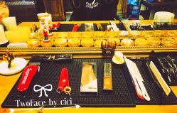 -TWOFACE 双面理发馆