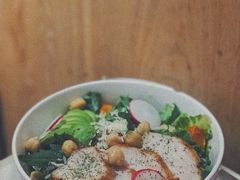 牛油果鸡胸肉沙拉-农畉LONFOOD(福田星河COCOPark店)