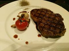 -恰餐厅及酒吧 CHAR Bar & Grill (北京丽都皇冠假日店)