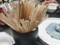 -红鼎豆捞·非遗鲍皇汤火锅(宝丰路店)