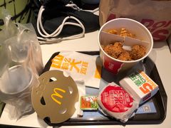 -麦当劳(龙洞店)
