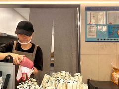-喜茶(上海淮海中路渔阳里店)