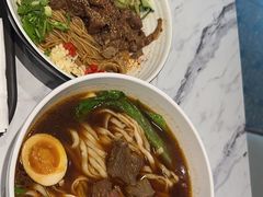 -康师傅私房牛肉面(申虹店)