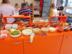 小料台-就这家旋转小火锅(西安路罗斯福店)