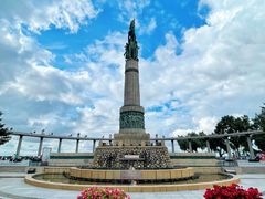 -人民防洪胜利纪念塔