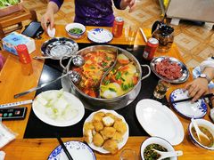 酸汤火锅-佳荣老五生态牛肉馆