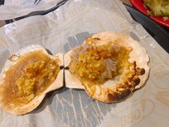 烤扇贝-何师烧烤·香辣蟹·川菜·30年老品牌(太古里旗舰店)