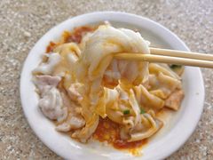 食左10几年噶肠粉-河记肠粉店