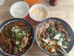 -牛师傅牛肉面(尚隆路店)