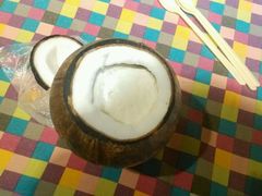 -志龙皇冠吃货椰子铺