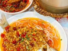 油浸鱼-堂瓦里·33年传统赣菜(第一街区店)