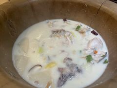 -滇香肴·云南菜蒸汽石锅鱼(云南北路店)