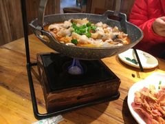 -老滇山寨•云南特色菜•地方菜•民族风情歌舞表演(金碧店)